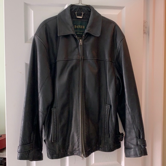 Danier leather coat size 36-38 - Picture 1 of 4